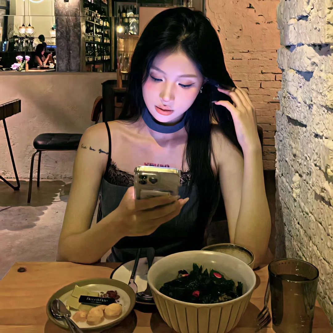 港台老牌艺人又出大瓜：深夜密会神秘女子，后援会发声明，三天三夜